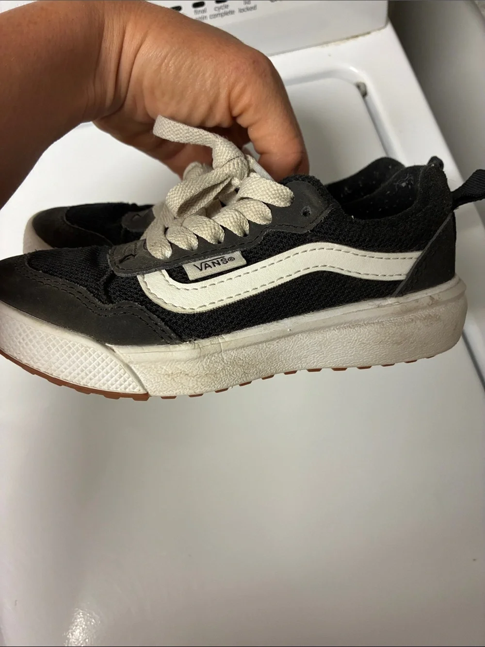 Vans Kids Black and Cream Low-Top Sneakers